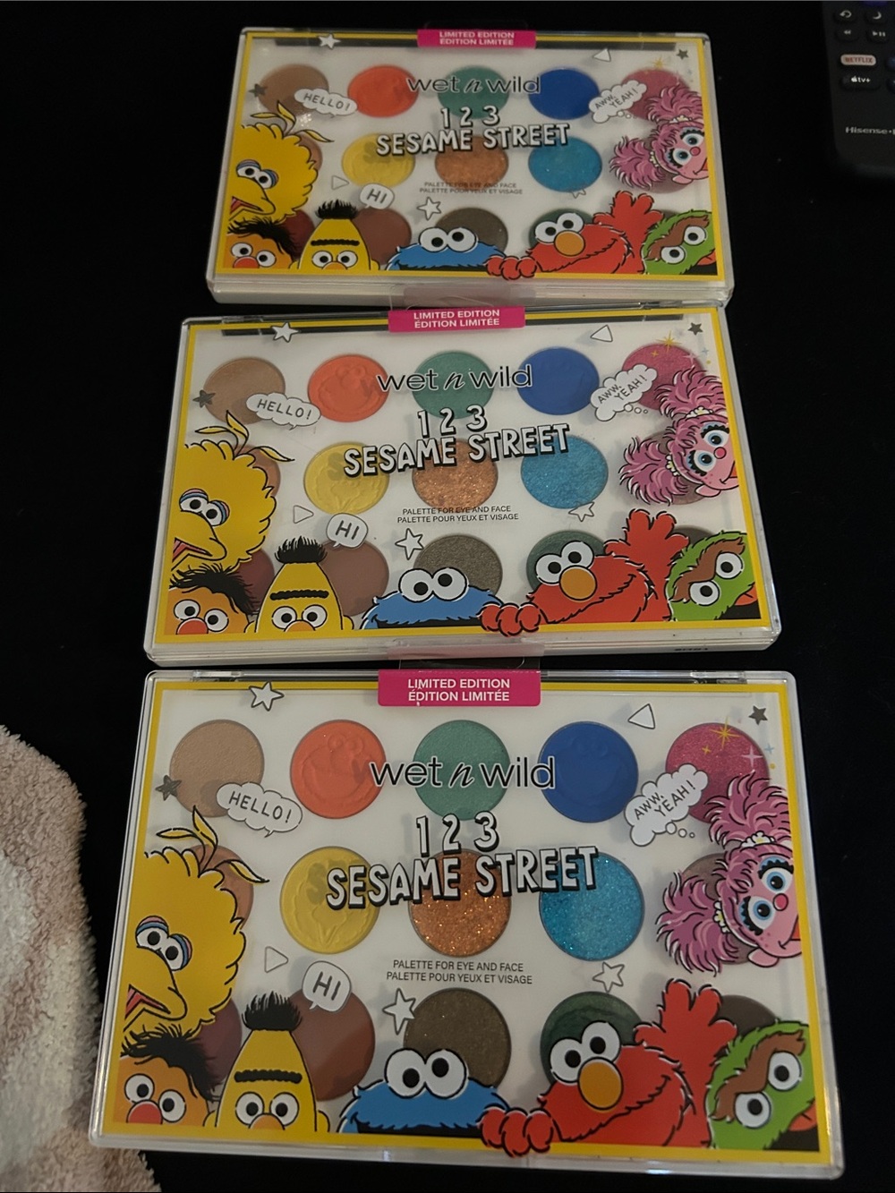 wet n wild 123 Sesame Street Eyeshadow Palette Trio — Bright Multicolor Shades